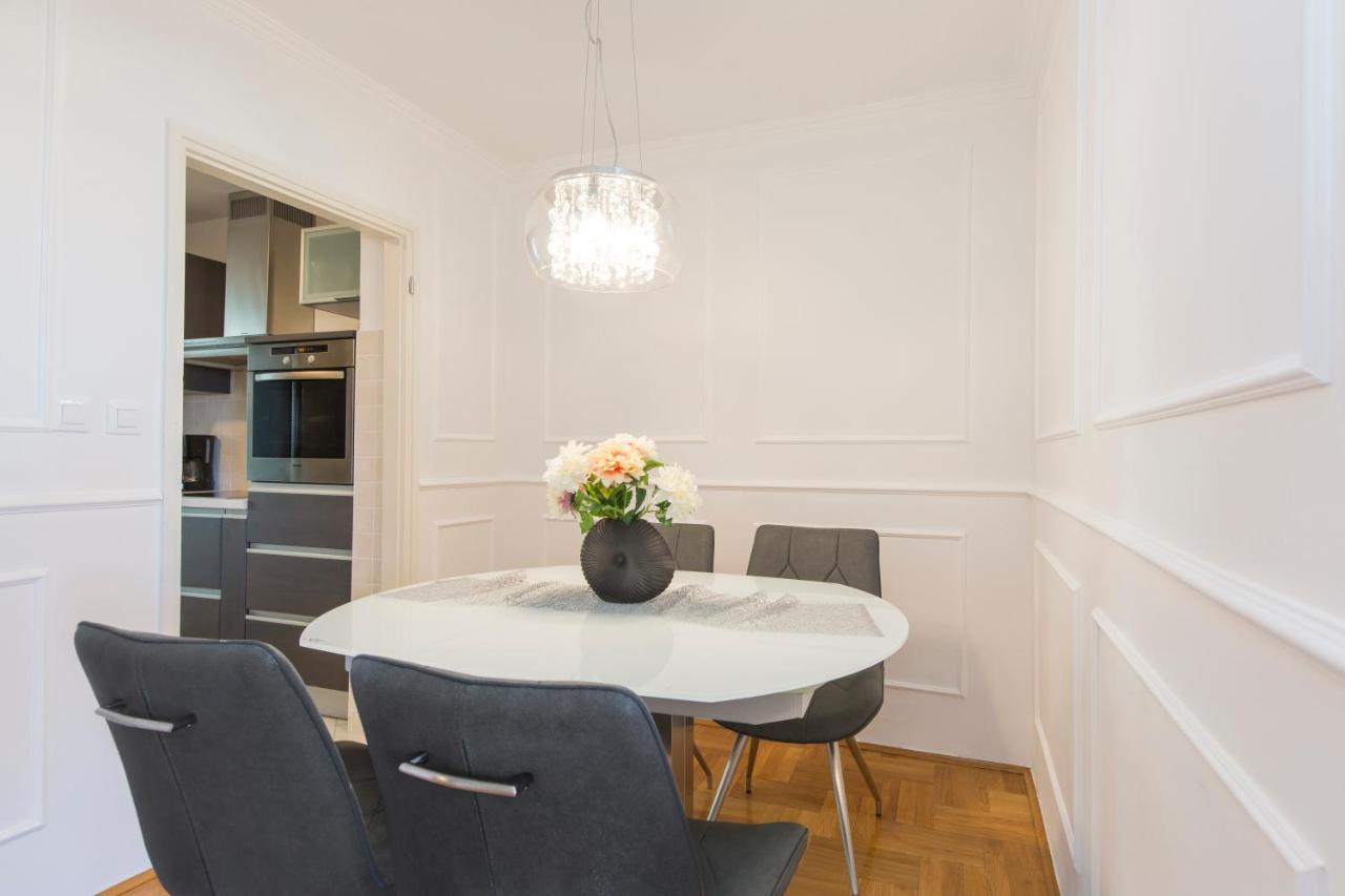Apartment Parentium โปเรช ภายนอก รูปภาพ