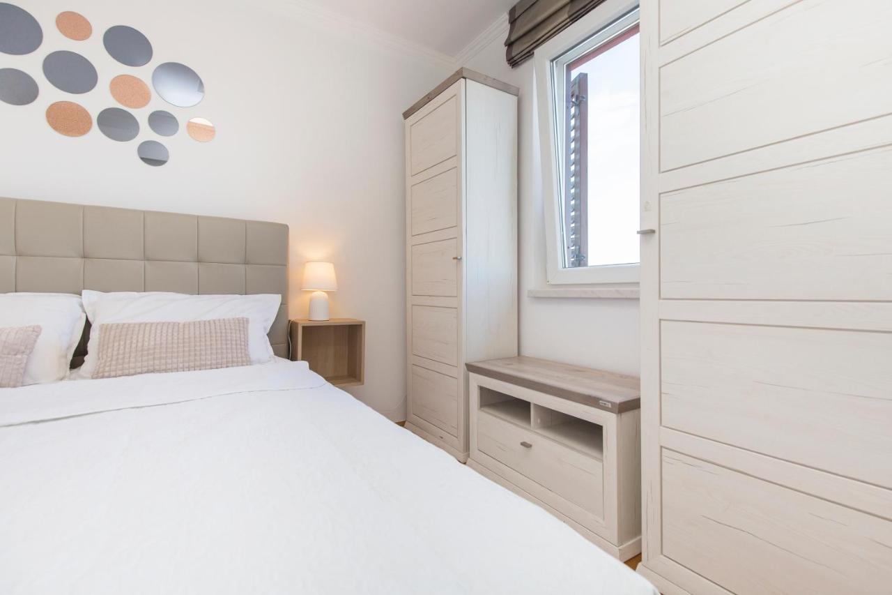 Apartment Parentium โปเรช ภายนอก รูปภาพ