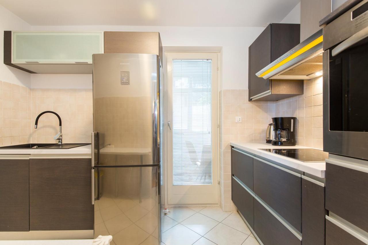 Apartment Parentium โปเรช ภายนอก รูปภาพ
