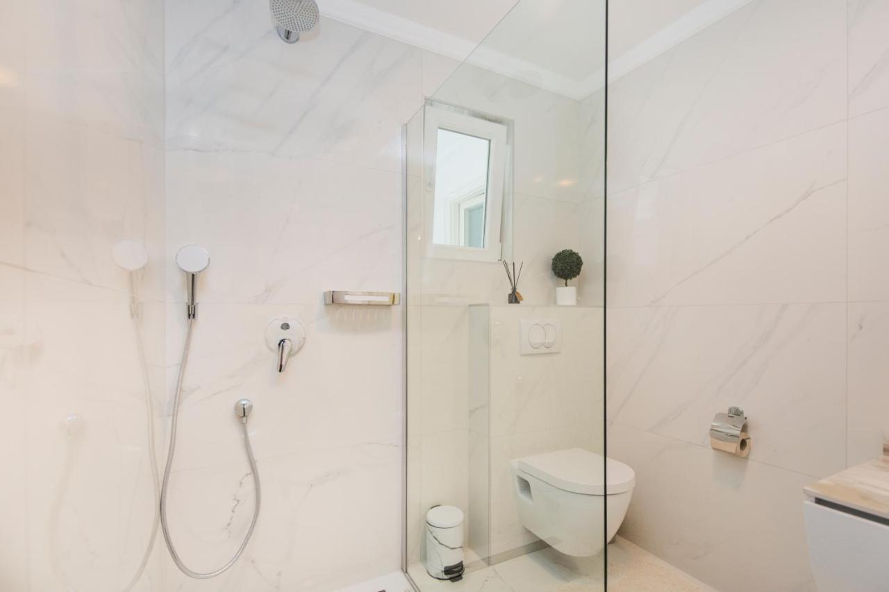 Apartment Parentium โปเรช ภายนอก รูปภาพ